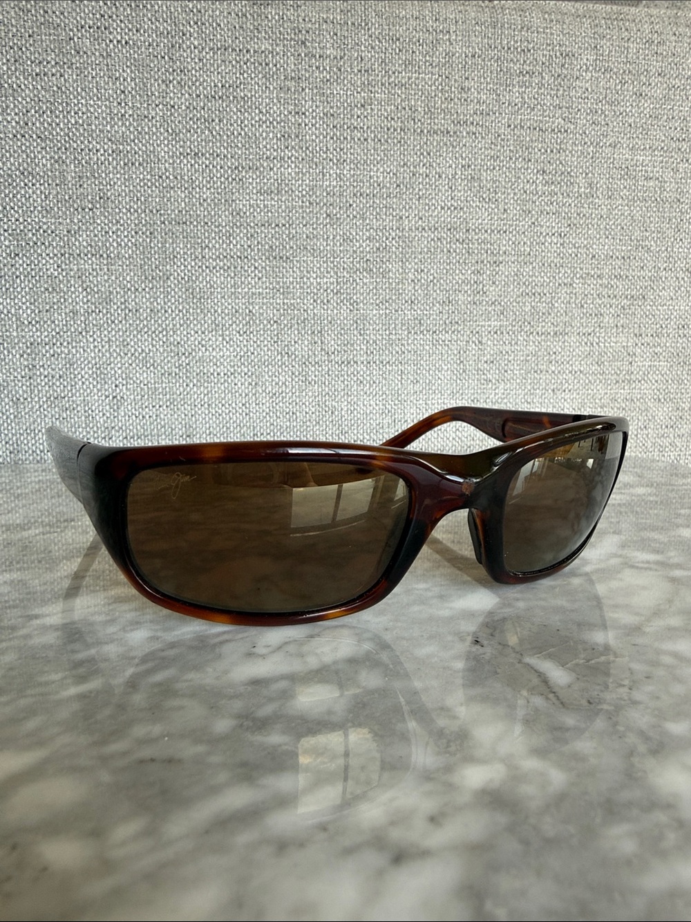 Maui Jim Stingray Sunglasses Tortoise Wrap HCL Bronze Polarized MJ 103-10 Unisex